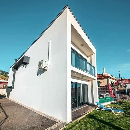 Casa Da Terca View And Parking Villa