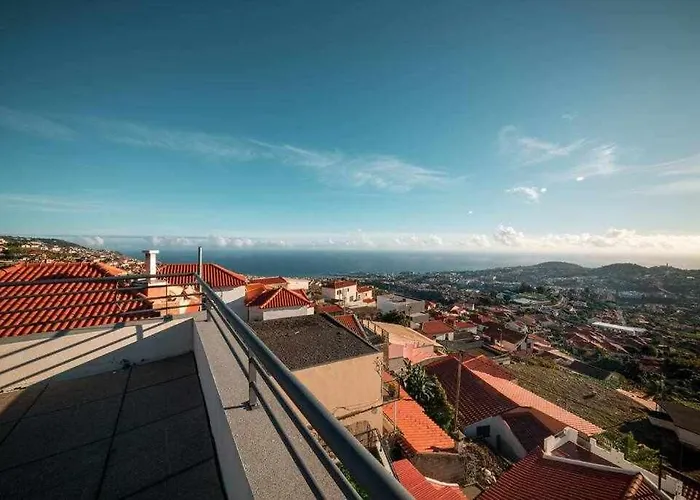 Casa Da Terca - View And Parking