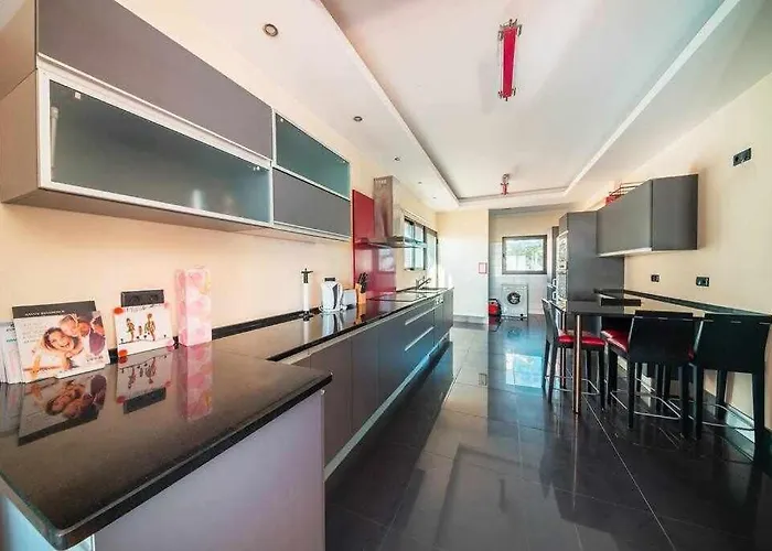 빌라 Casa Da Terca - View And Parking 푼샬