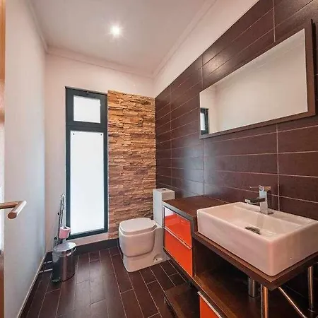 Casa Da Terca - View And Parking * Фуншал